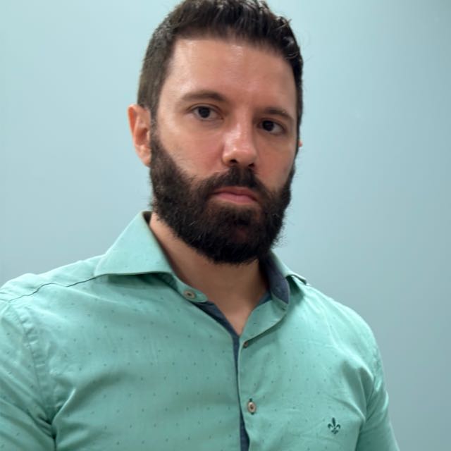 Dr. Guilherme Magalhães Luzetti